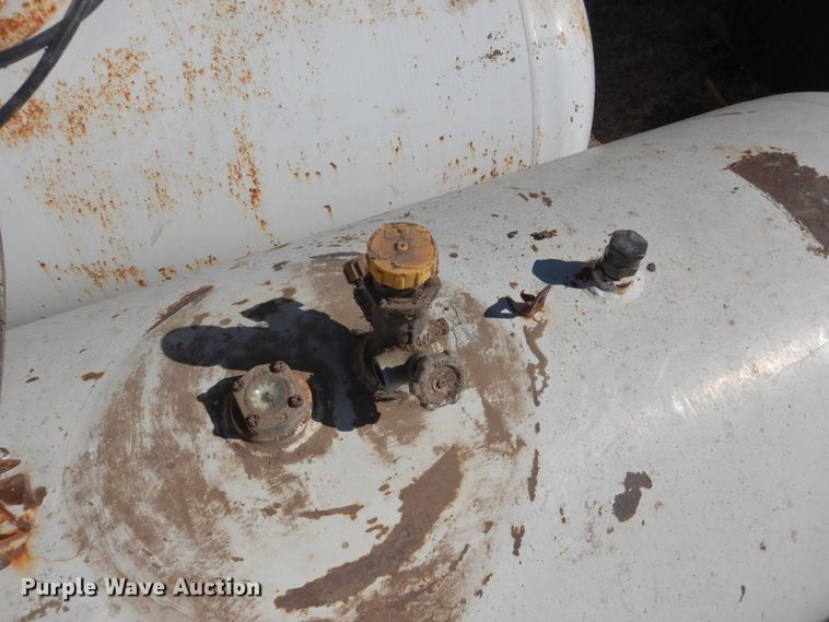 image for item GO9049 (2) propane tanks