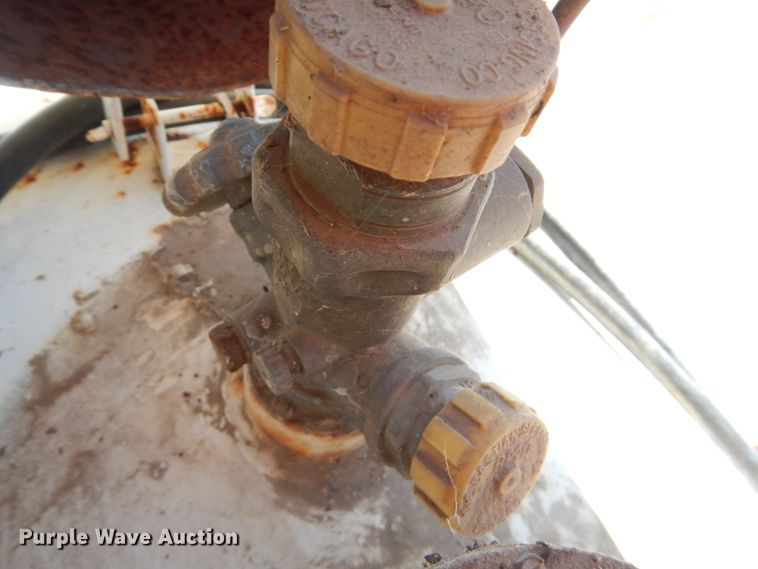 image for item GO9049 (2) propane tanks