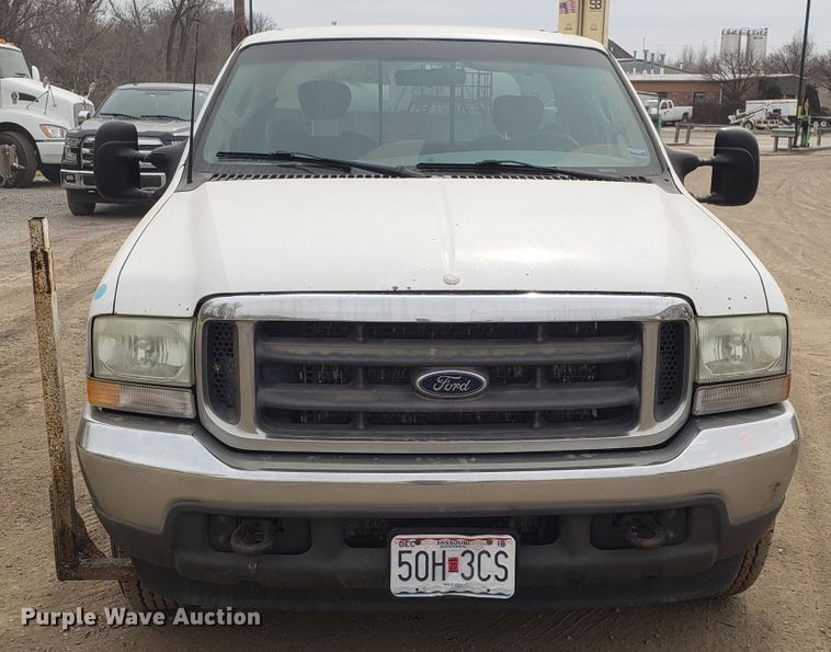 image for item GO9262 2003 Ford F250 Super Duty SuperCab pickup truck