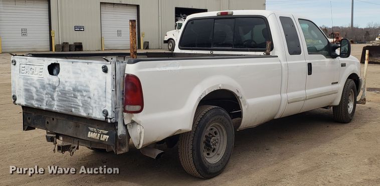 image for item GO9262 2003 Ford F250 Super Duty SuperCab pickup truck