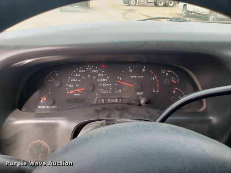 image for item GO9262 2003 Ford F250 Super Duty SuperCab pickup truck