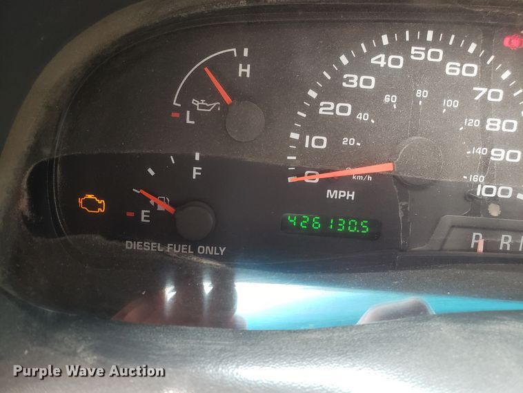 image for item GO9262 2003 Ford F250 Super Duty SuperCab pickup truck