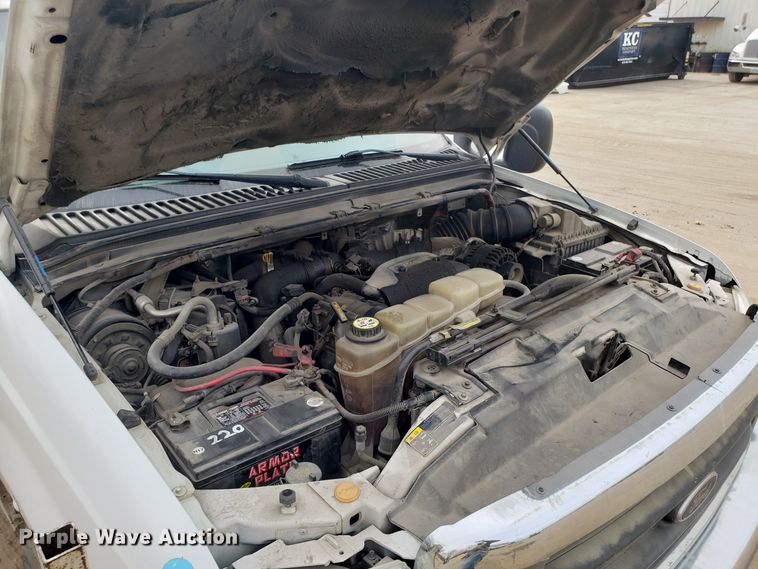 image for item GO9262 2003 Ford F250 Super Duty SuperCab pickup truck