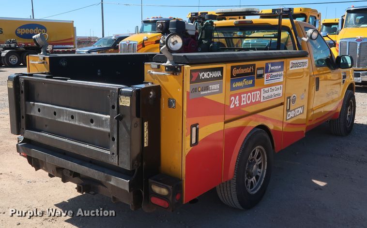 image for item GS9749 2008 Ford F250 Super Duty XL utility bed pickup truck