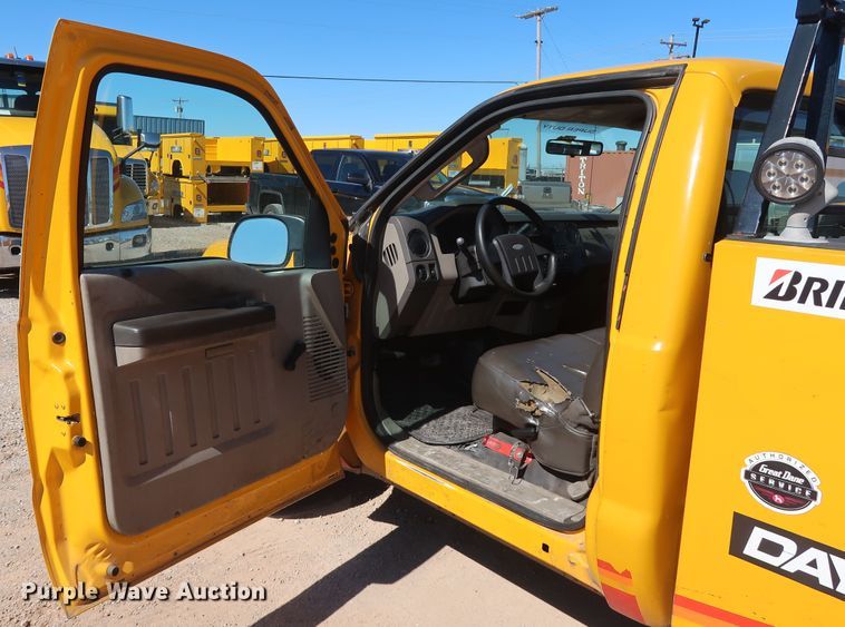 image for item GS9749 2008 Ford F250 Super Duty XL utility bed pickup truck