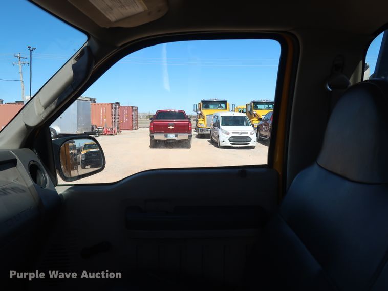 image for item GS9749 2008 Ford F250 Super Duty XL utility bed pickup truck