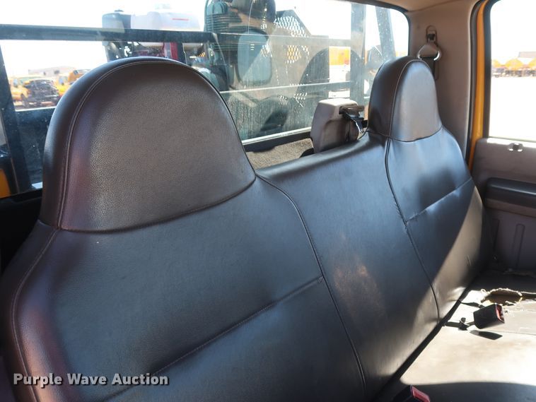 image for item GS9749 2008 Ford F250 Super Duty XL utility bed pickup truck