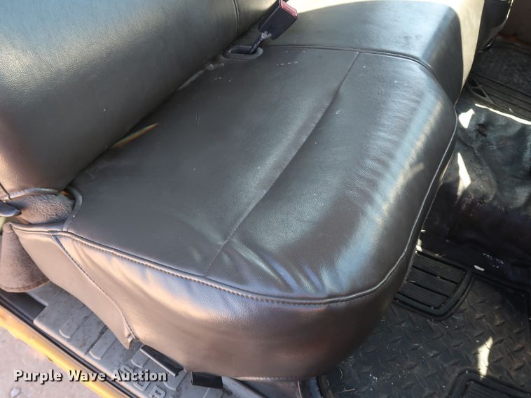 image for item GS9749 2008 Ford F250 Super Duty XL utility bed pickup truck