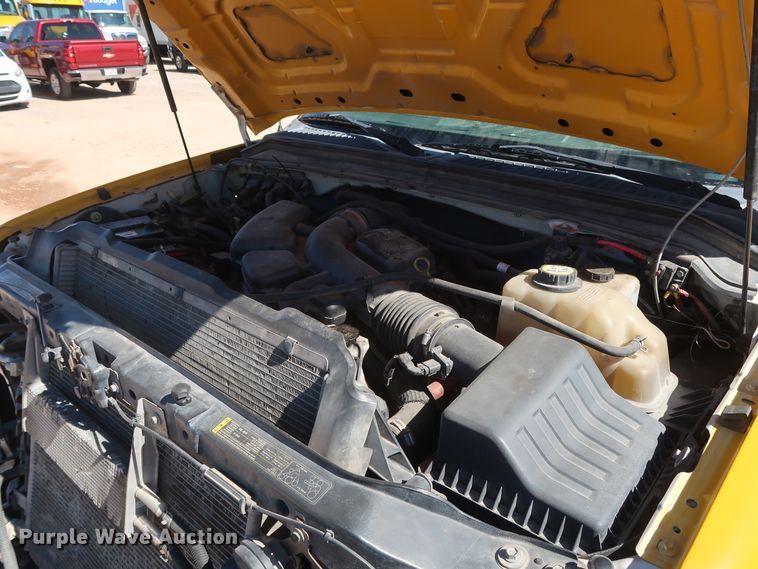 image for item GS9749 2008 Ford F250 Super Duty XL utility bed pickup truck