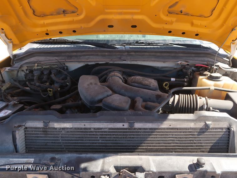 image for item GS9749 2008 Ford F250 Super Duty XL utility bed pickup truck