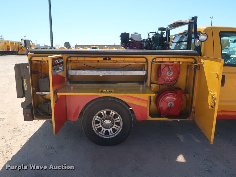 image for item GS9749 2008 Ford F250 Super Duty XL utility bed pickup truck