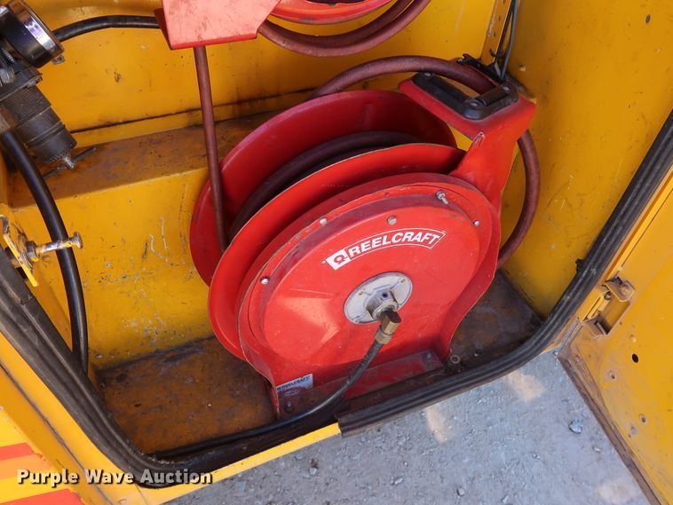 image for item GS9749 2008 Ford F250 Super Duty XL utility bed pickup truck