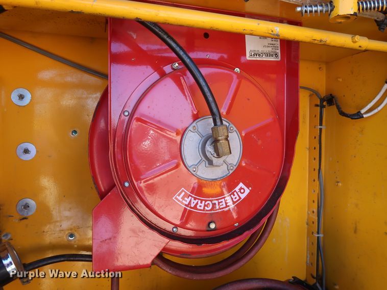 image for item GS9749 2008 Ford F250 Super Duty XL utility bed pickup truck