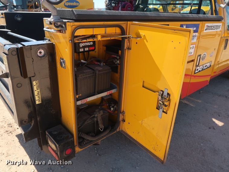 image for item GS9749 2008 Ford F250 Super Duty XL utility bed pickup truck