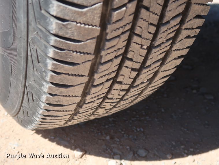 image for item GS9749 2008 Ford F250 Super Duty XL utility bed pickup truck