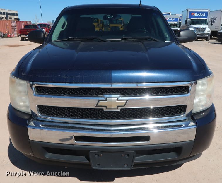 image for item GS9750 2009 Chevrolet Silverado 1500 LT Ext. Cab pickup truck