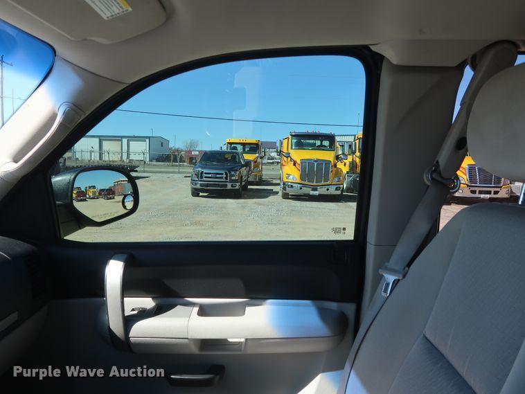 image for item GS9750 2009 Chevrolet Silverado 1500 LT Ext. Cab pickup truck