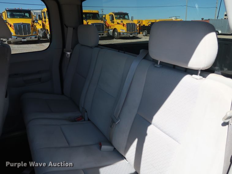 image for item GS9750 2009 Chevrolet Silverado 1500 LT Ext. Cab pickup truck