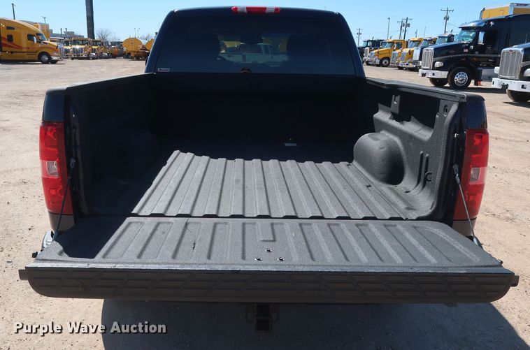 image for item GS9750 2009 Chevrolet Silverado 1500 LT Ext. Cab pickup truck