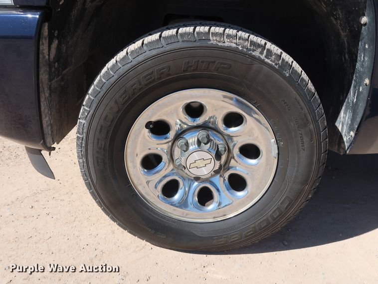 image for item GS9750 2009 Chevrolet Silverado 1500 LT Ext. Cab pickup truck