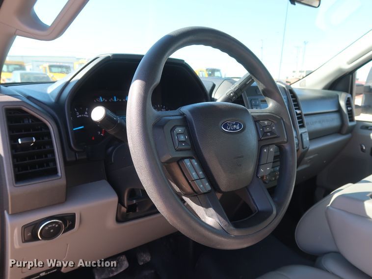 image for item GS9754 2017 Ford F350 Super Duty XL utility bed pickup truck