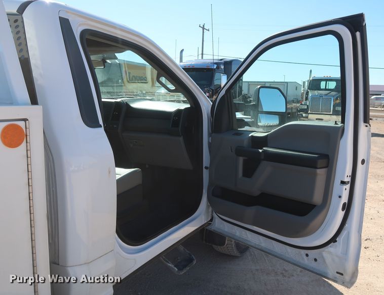 image for item GS9754 2017 Ford F350 Super Duty XL utility bed pickup truck