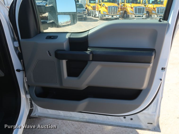 image for item GS9754 2017 Ford F350 Super Duty XL utility bed pickup truck