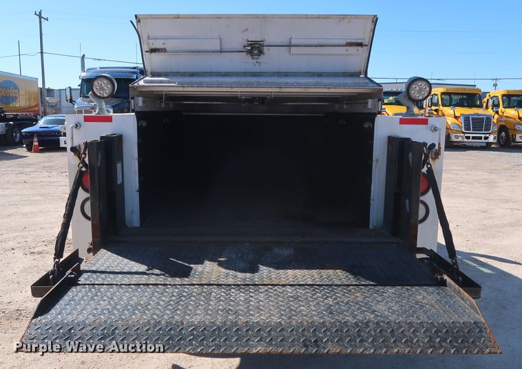 image for item GS9754 2017 Ford F350 Super Duty XL utility bed pickup truck