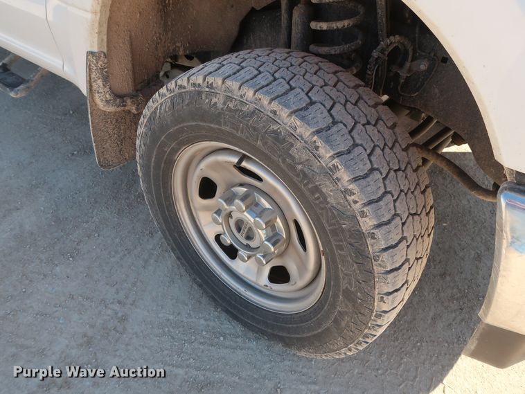 image for item GS9754 2017 Ford F350 Super Duty XL utility bed pickup truck