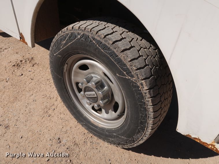 image for item GS9754 2017 Ford F350 Super Duty XL utility bed pickup truck