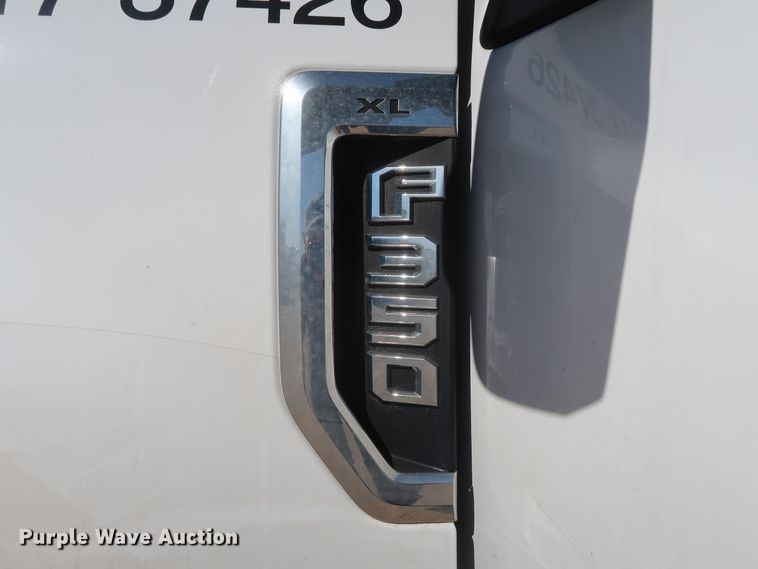 image for item GS9754 2017 Ford F350 Super Duty XL utility bed pickup truck