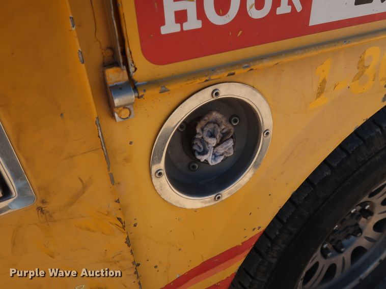 image for item GS9755 2008 Ford F250 Super Duty XL utility bed pickup truck