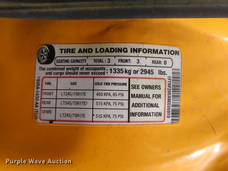 image for item GS9755 2008 Ford F250 Super Duty XL utility bed pickup truck