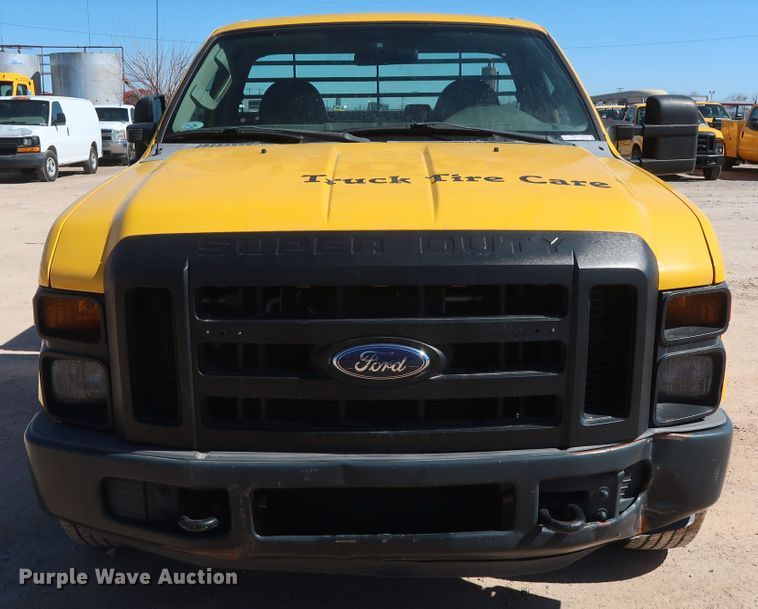 image for item GS9756 2009 Ford F250 Super Duty XL utility bed pickup truck