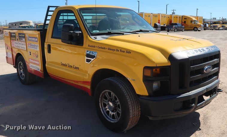 image for item GS9756 2009 Ford F250 Super Duty XL utility bed pickup truck