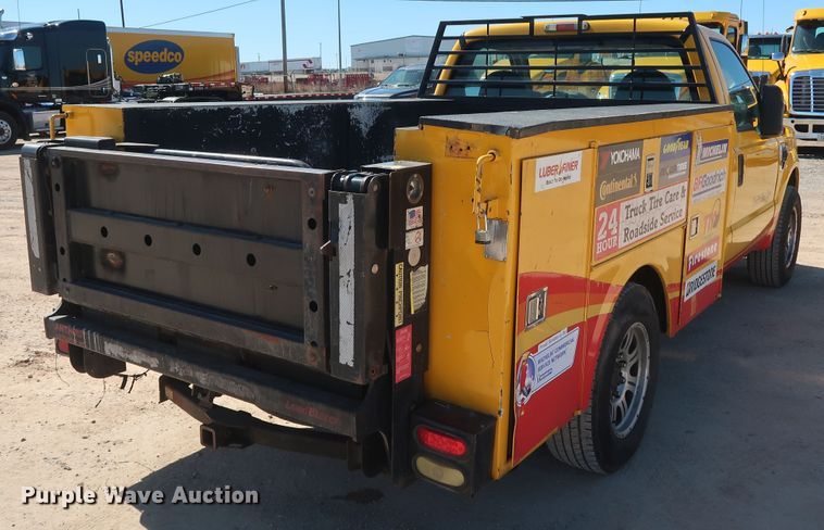 image for item GS9756 2009 Ford F250 Super Duty XL utility bed pickup truck