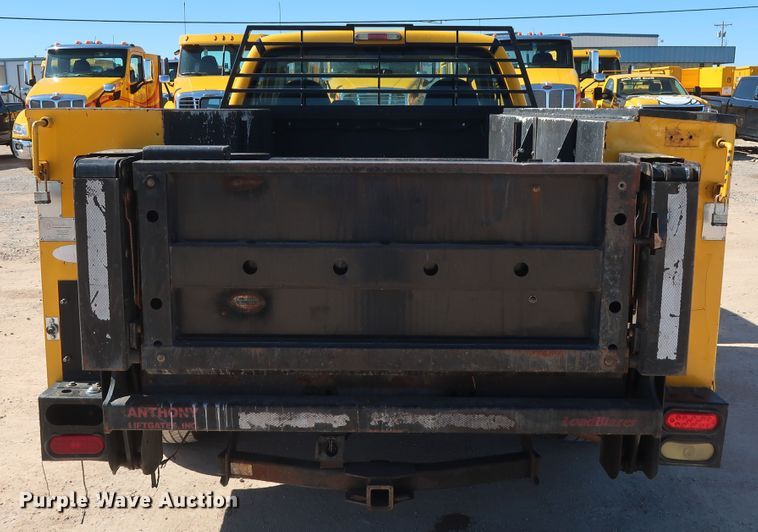 image for item GS9756 2009 Ford F250 Super Duty XL utility bed pickup truck