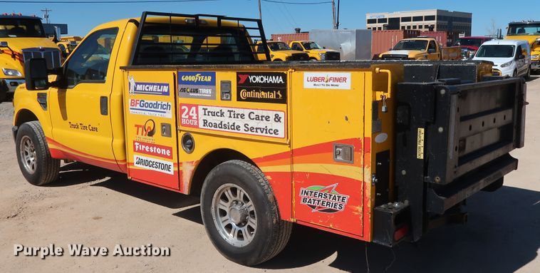 image for item GS9756 2009 Ford F250 Super Duty XL utility bed pickup truck