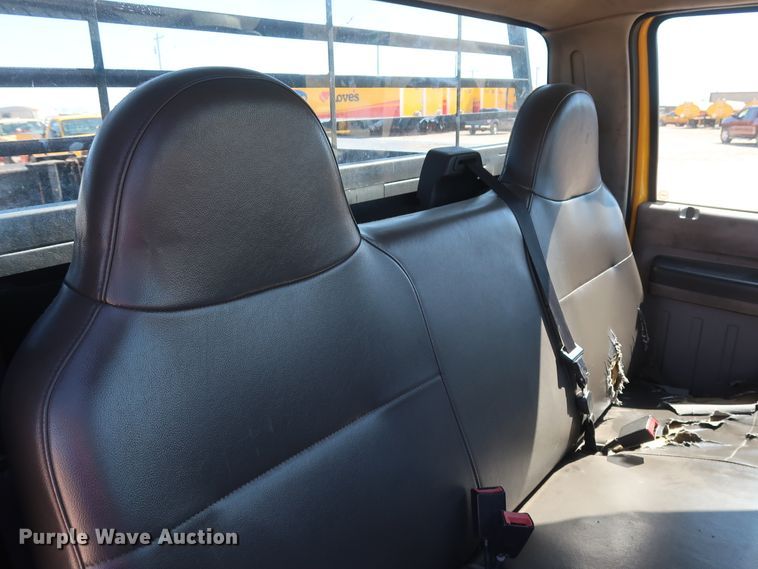 image for item GS9756 2009 Ford F250 Super Duty XL utility bed pickup truck