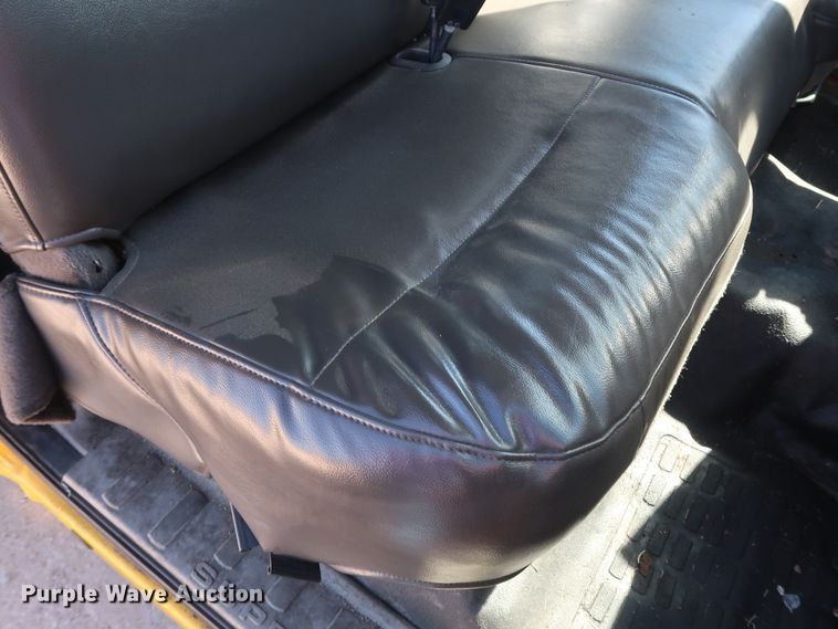 image for item GS9756 2009 Ford F250 Super Duty XL utility bed pickup truck