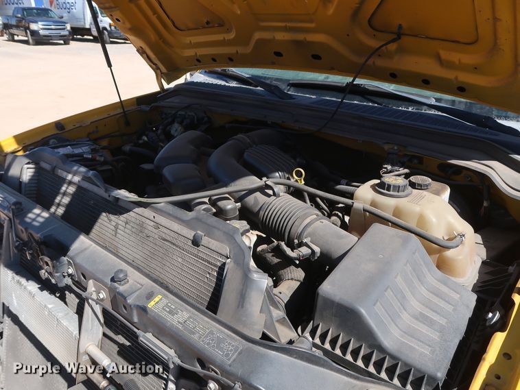 image for item GS9756 2009 Ford F250 Super Duty XL utility bed pickup truck