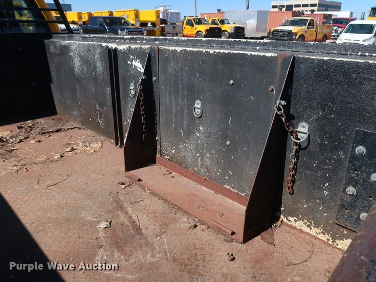 image for item GS9756 2009 Ford F250 Super Duty XL utility bed pickup truck