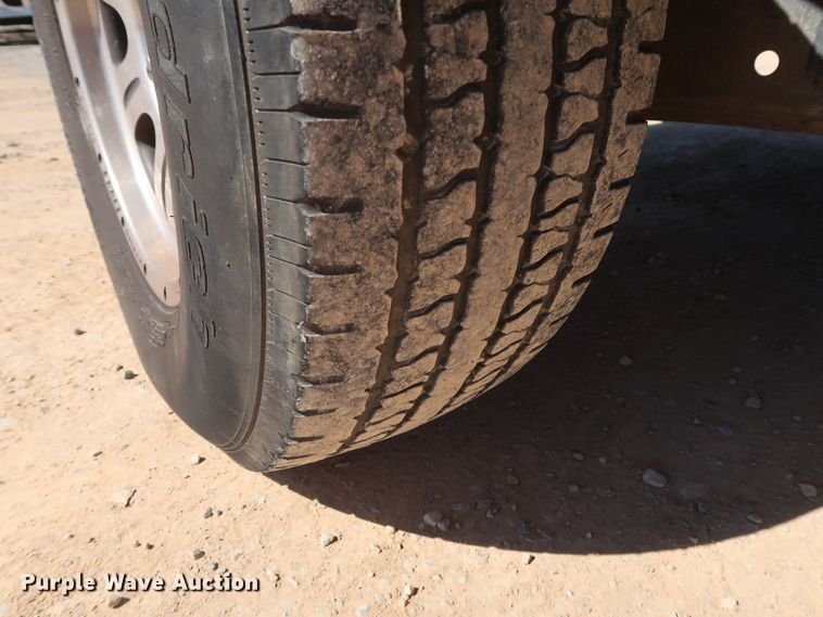 image for item GS9756 2009 Ford F250 Super Duty XL utility bed pickup truck