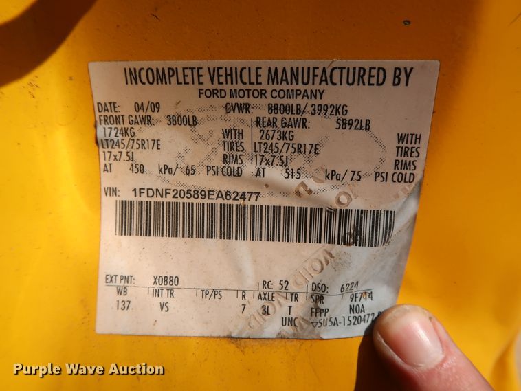 image for item GS9756 2009 Ford F250 Super Duty XL utility bed pickup truck