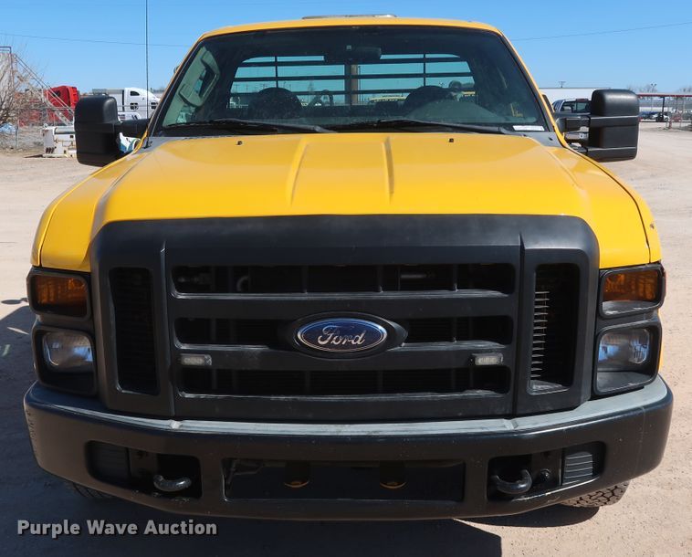 image for item GS9757 2009 Ford F250 Super Duty XL utility bed pickup truck