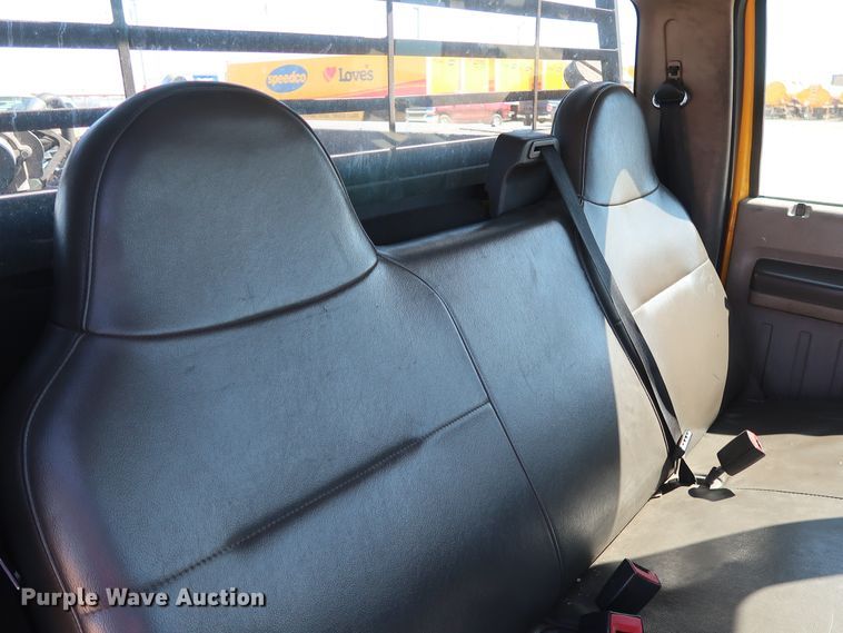 image for item GS9757 2009 Ford F250 Super Duty XL utility bed pickup truck