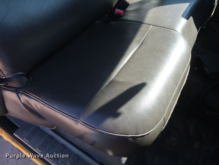 image for item GS9757 2009 Ford F250 Super Duty XL utility bed pickup truck