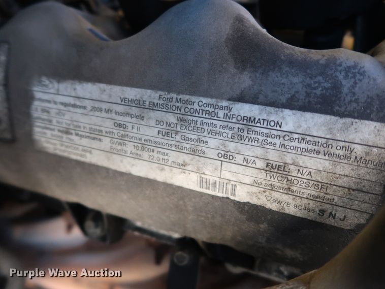 image for item GS9757 2009 Ford F250 Super Duty XL utility bed pickup truck