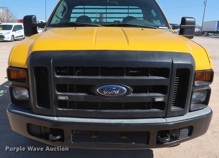 image for item GS9757 2009 Ford F250 Super Duty XL utility bed pickup truck