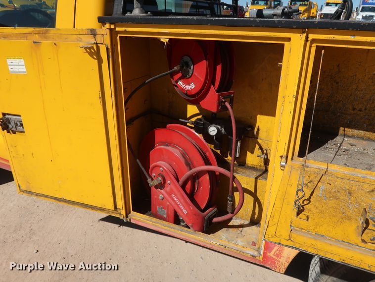 image for item GS9757 2009 Ford F250 Super Duty XL utility bed pickup truck